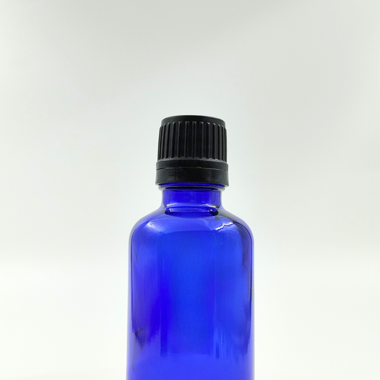 Dropper Cap with Tamper with 0.7 Medium Flow - Black