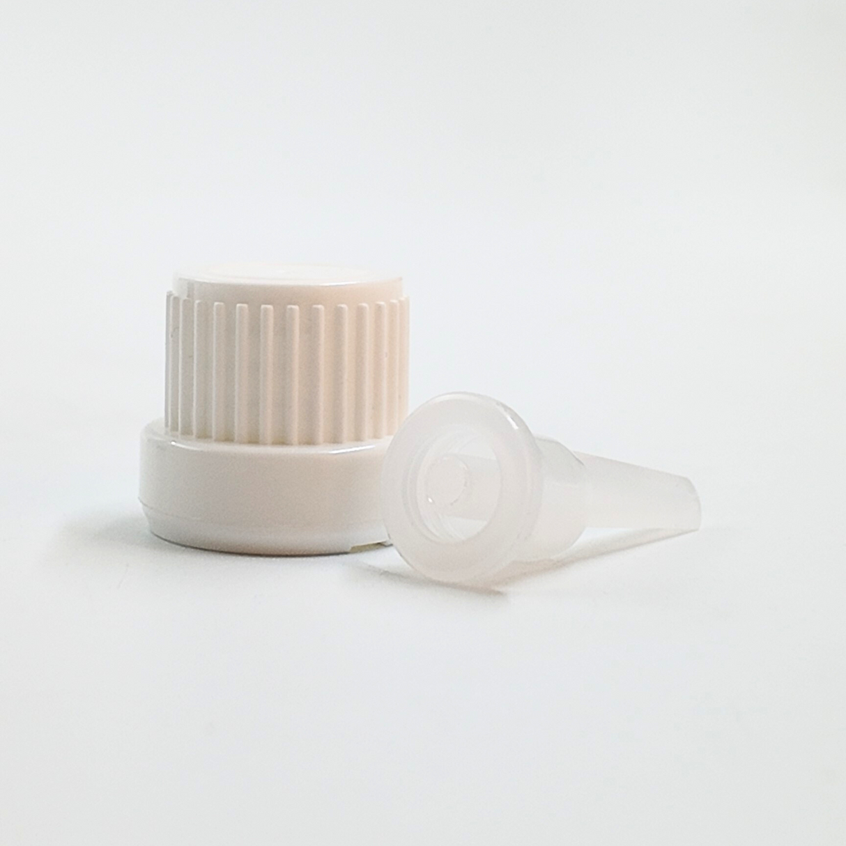 Mushroom Dropper Cap with 0.7 Medium Flow - White