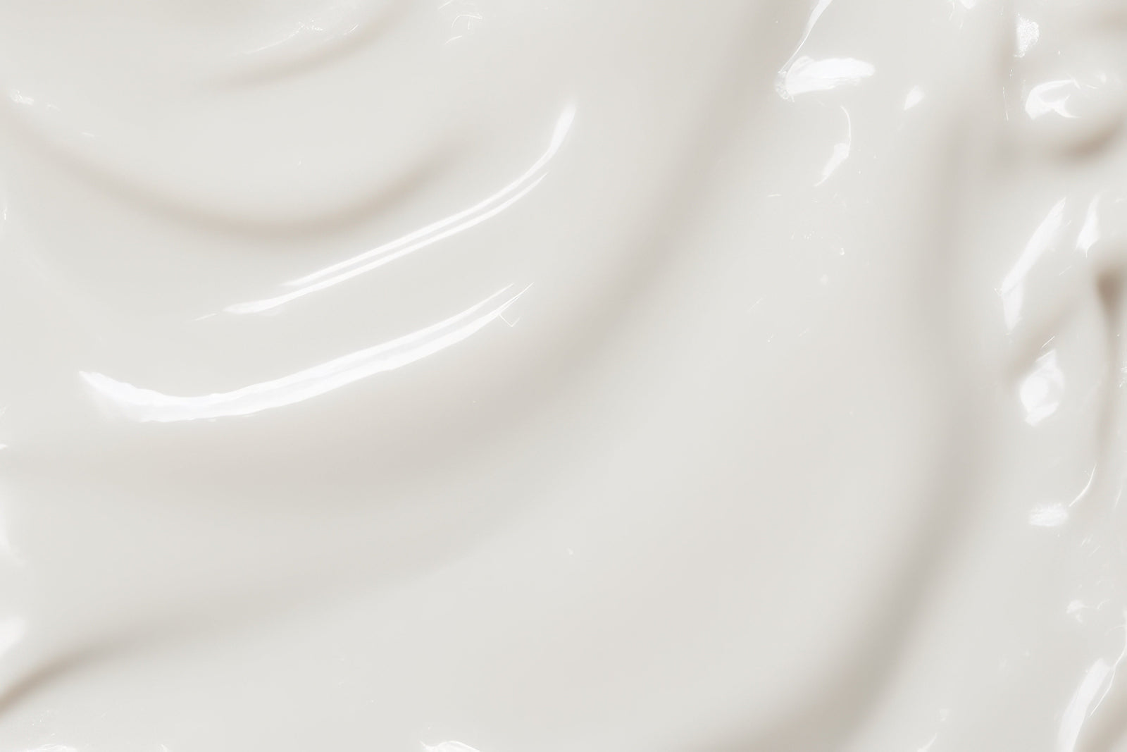 Understanding the Difference Between Cetyl Alcohol and Cetearyl Alcohol