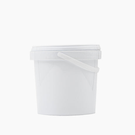 White plastic bucket with lid – 1L size