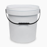 White plastic bucket with lid – 20L size