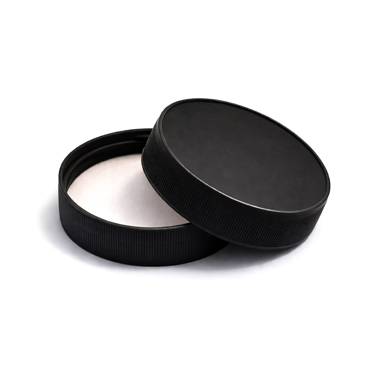 Black 63 mm plastic jar lid for cosmetic jars, suitable for creams, balms and skincare packaging